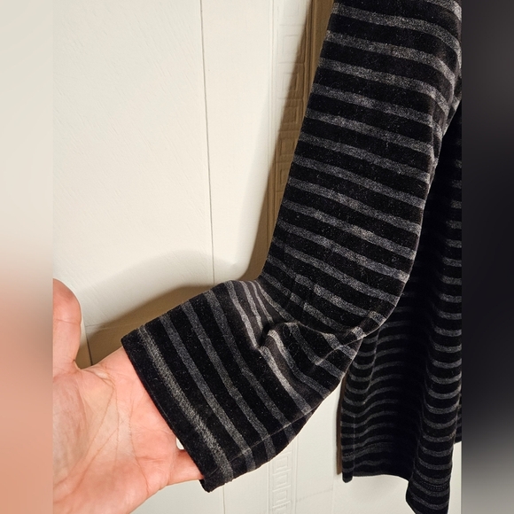 Talbots Plus Luxe Velour V Neck Long Sleeve Black Gray Striped Tunic Sz 1X EUC - Picture 4 of 11